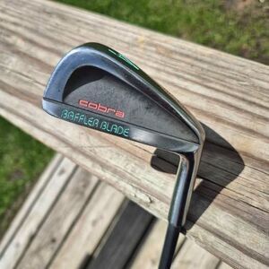 Lady Cobra - 4 Iron - Baffler Blade - Graphite Shaft - Lady Flex - RH - 37"
